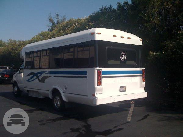 24 passenger White Party Bus
Coach Bus /
Loomis, CA

 / Hourly $165.00
