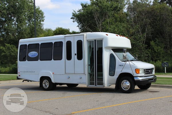 18 Passenger Luxury Limo Bus
Party Limo Bus /
Grandville, MI

 / Hourly $0.00
