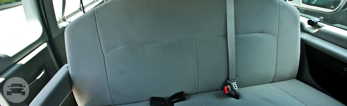 12 passenger Ford E-350
Van /
Austin, TX

 / Hourly $0.00
