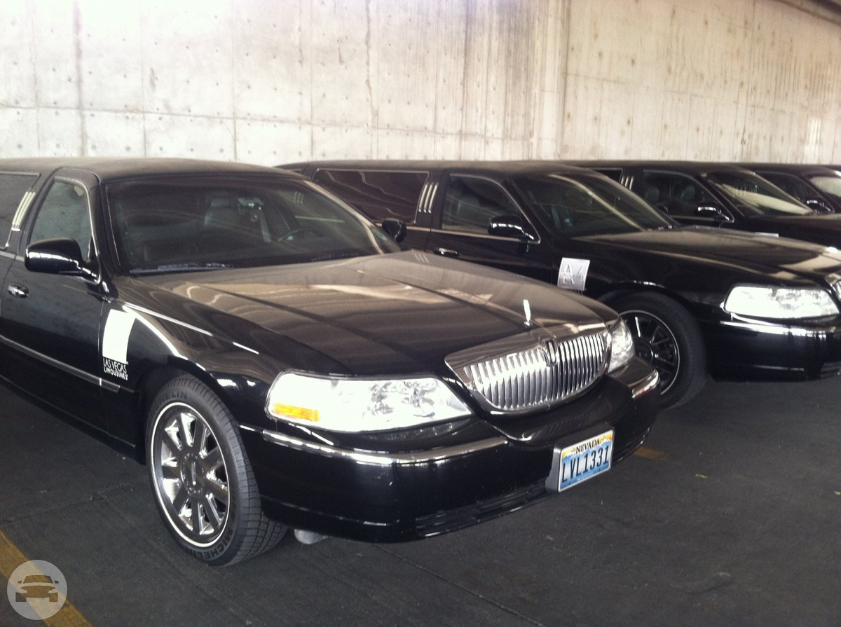 Stretched Lincoln Towncar Limo
Limo /
Las Vegas, NV

 / Hourly $0.00
