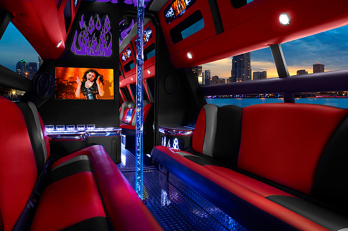 27 Pax F650 Super Super Stretch ( Inferno) 
Party Limo Bus /
North Las Vegas, NV

 / Hourly $0.00
