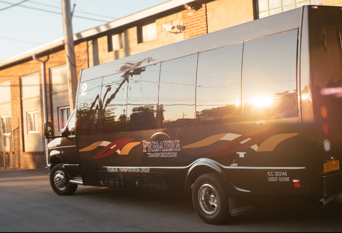 Passenger Coach
Coach Bus /
Albany, NY

 / Hourly $0.00
