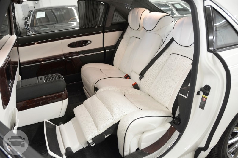Maybach 62 Extended Wheelbase Limited Edition
Limo /
New York, NY

 / Hourly $0.00
