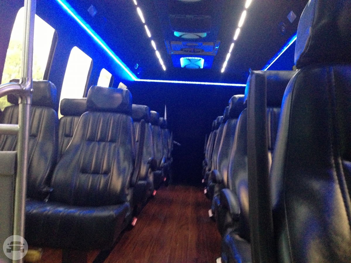 The Black Limo Bus 25 Passenger
Coach Bus /
Dallas, TX

 / Hourly $0.00
