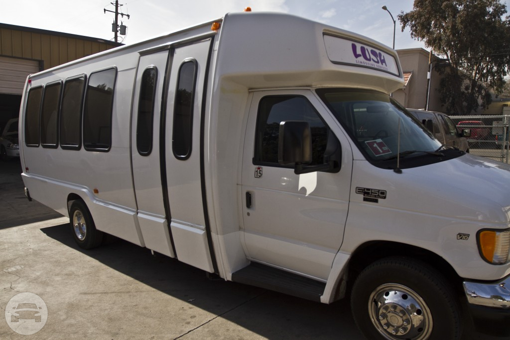 16 Passenger White Executive Limo Bus
Party Limo Bus /
Paso Robles, CA 93446

 / Hourly $0.00
