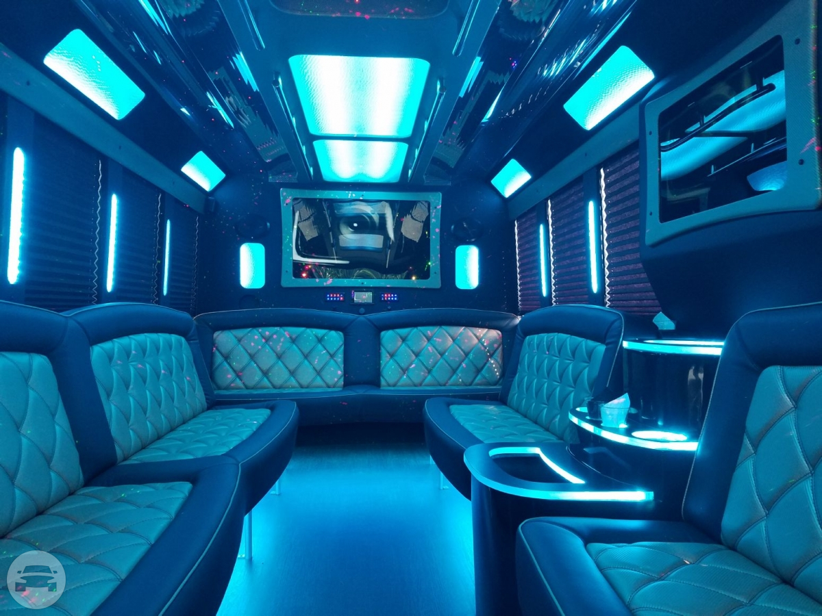 20 Passenger Party Bus Limo - Black
Party Limo Bus /
New York, NY

 / Hourly $135.00
