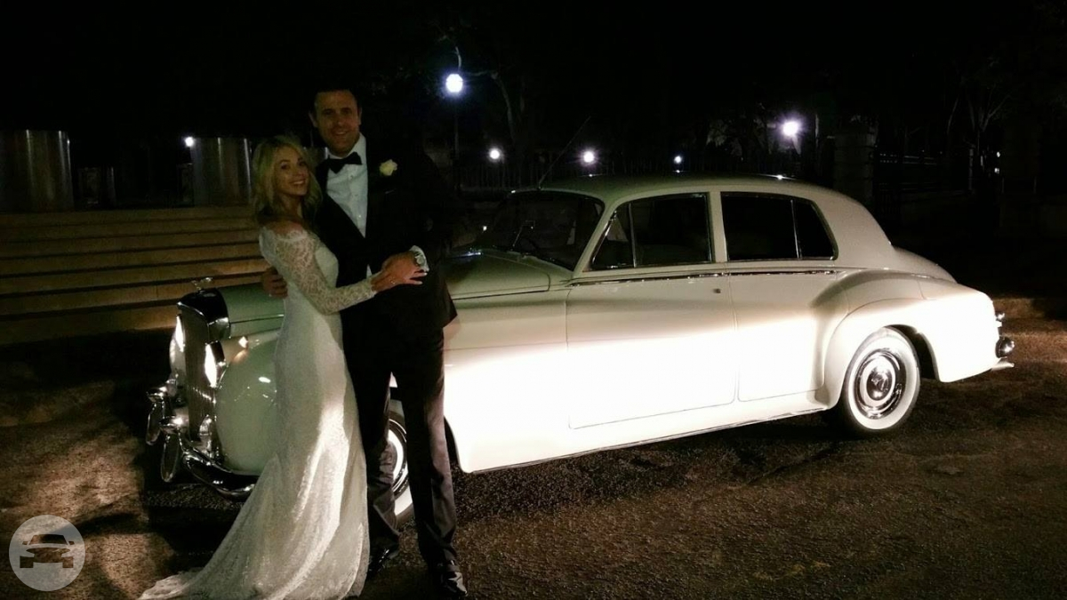 Vintage Luxury
Sedan /
Charleston, SC

 / Hourly $0.00
