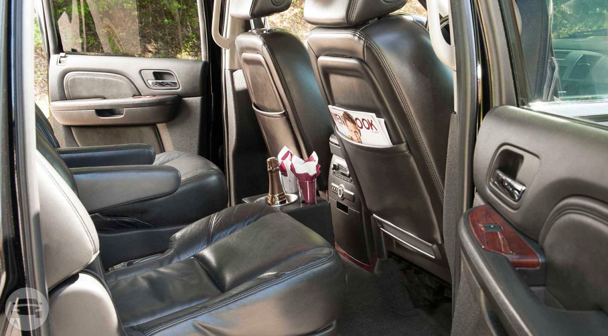 Cadillac Escalade 5 Passenger Luxury SUV
SUV /
Atlanta, GA

 / Hourly $0.00
