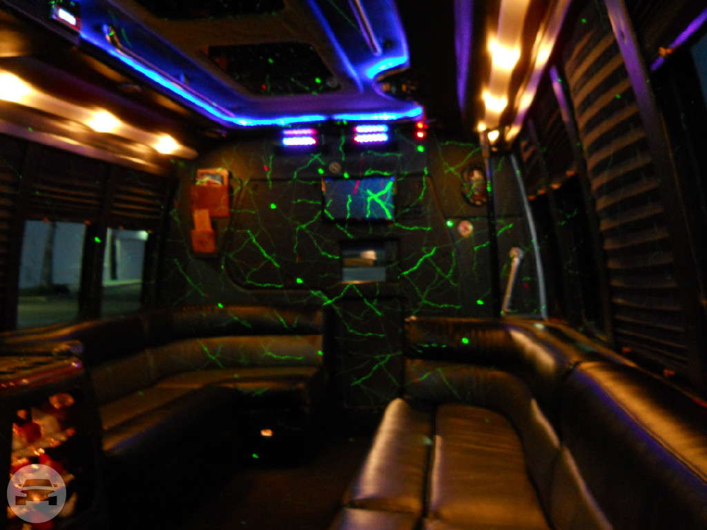 14 PASSENGER  LIMO BUS
Party Limo Bus /
Lodi, CA

 / Hourly $0.00
