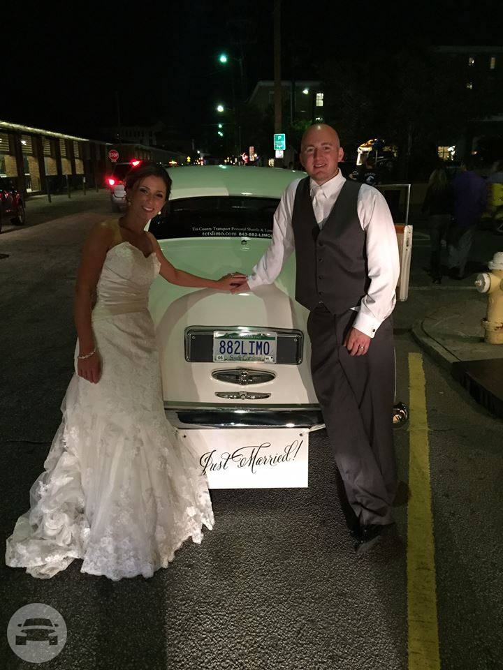 Vintage Luxury
Sedan /
Charleston, SC

 / Hourly $0.00
