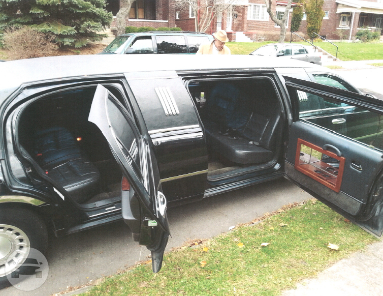 BLACK STRETCH LIMO
Limo /
Columbus, OH

 / Hourly $0.00
