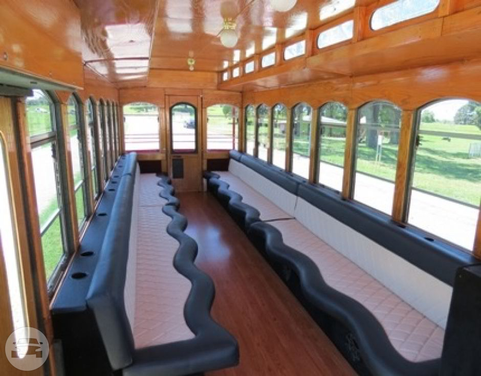 MODERN TROLLEY 5
Coach Bus /
Kansas City, MO

 / Hourly $0.00
