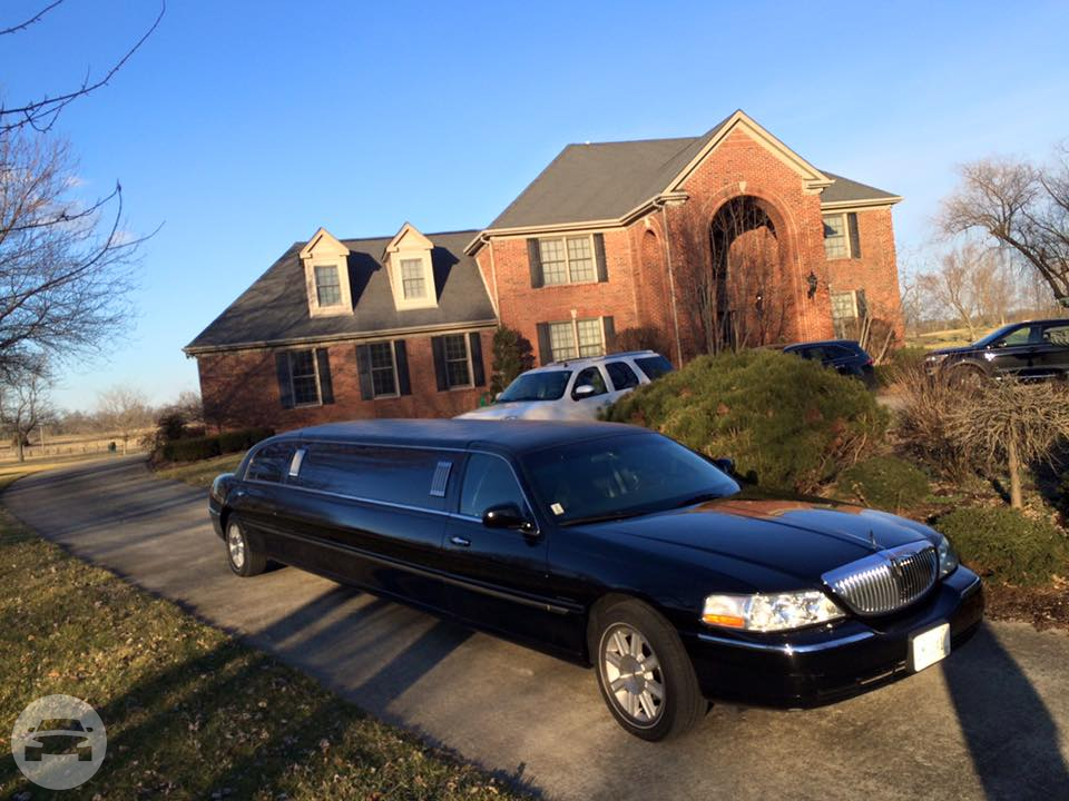 8 Passenger Executive Lincoln Town Car Stretch
Limo /
Lexington, KY

 / Hourly $0.00
