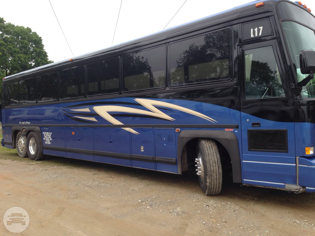 Limo/Party Coach Bus
Coach Bus /
Smoaks, SC 29481

 / Hourly $0.00

