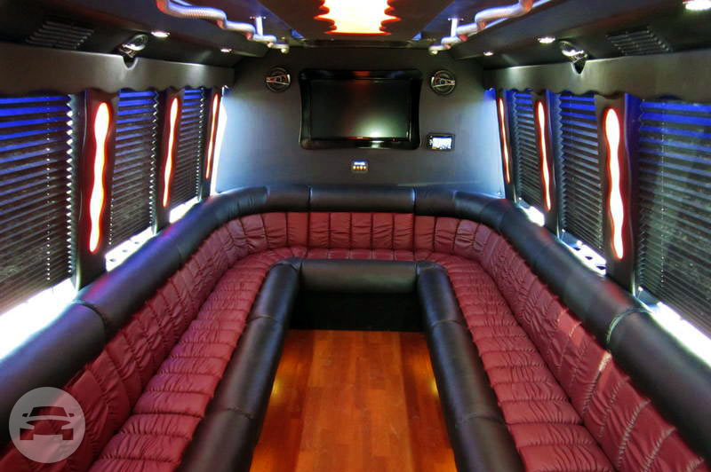 Limousine Coach/Party Bus
Party Limo Bus /
Mountlake Terrace, WA

 / Hourly $0.00
