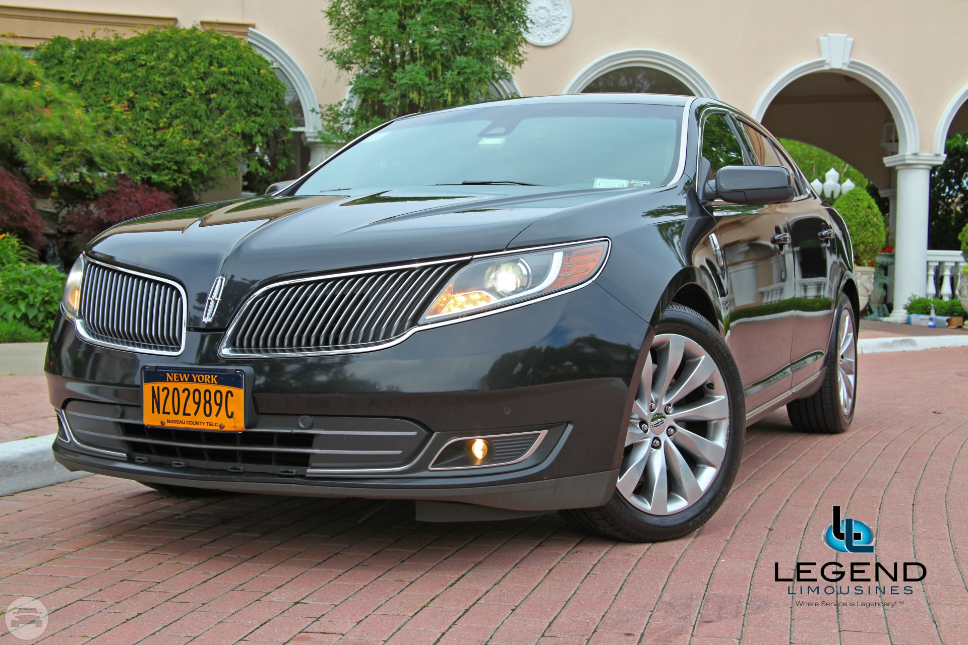 Lincoln MKS Sedans
Sedan /
New York, NY

 / Hourly $0.00
