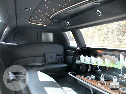 10 pass Lincoln Limo
Limo /
Los Angeles, CA

 / Hourly $0.00
