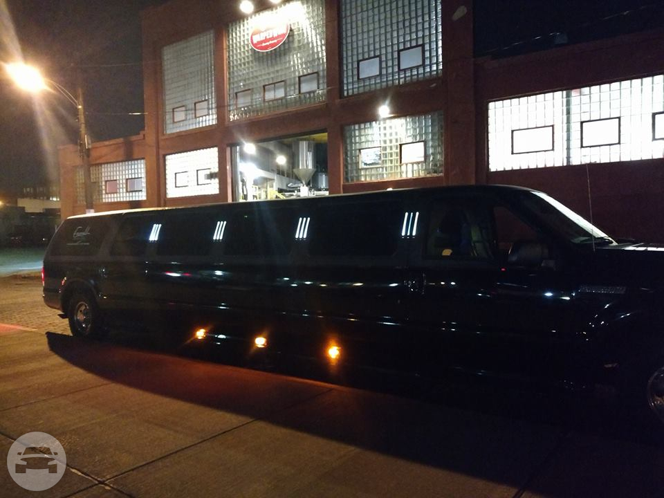 12 seater Ford Excursion 
Limo /
Dayton, OH

 / Hourly $167.00
